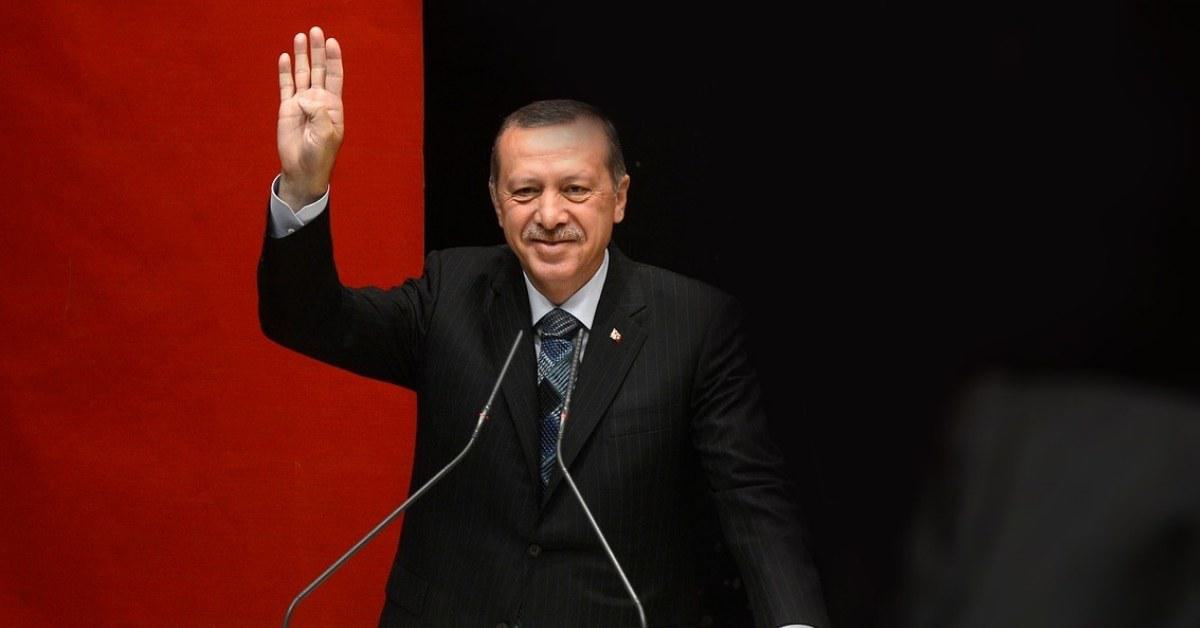 Le président turc menace la France