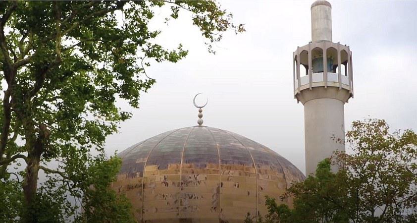 Confinement : des prières islamiques diffusées sur les ondes de la BBC !