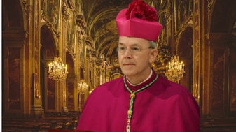 « Une profanation de la Porte Sainte » : Mgr Schneider dénonce le scandale du Jubilé LGBT