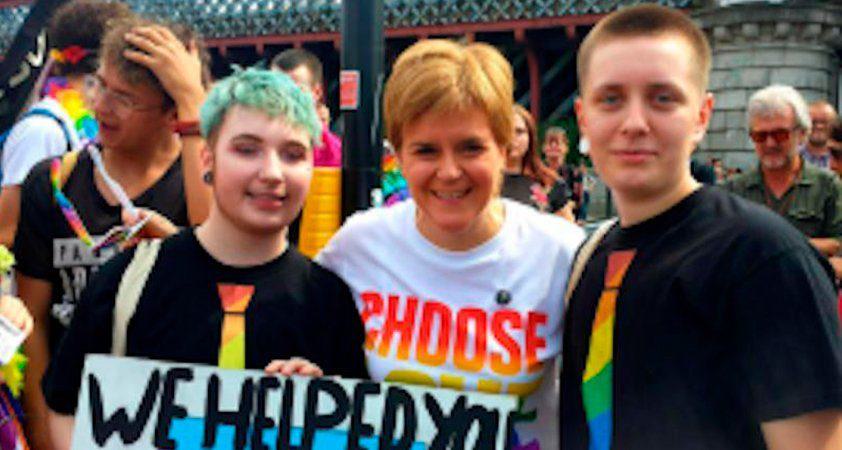 Écosse : une enseignante s’oppose au programme scolaire LGBT
