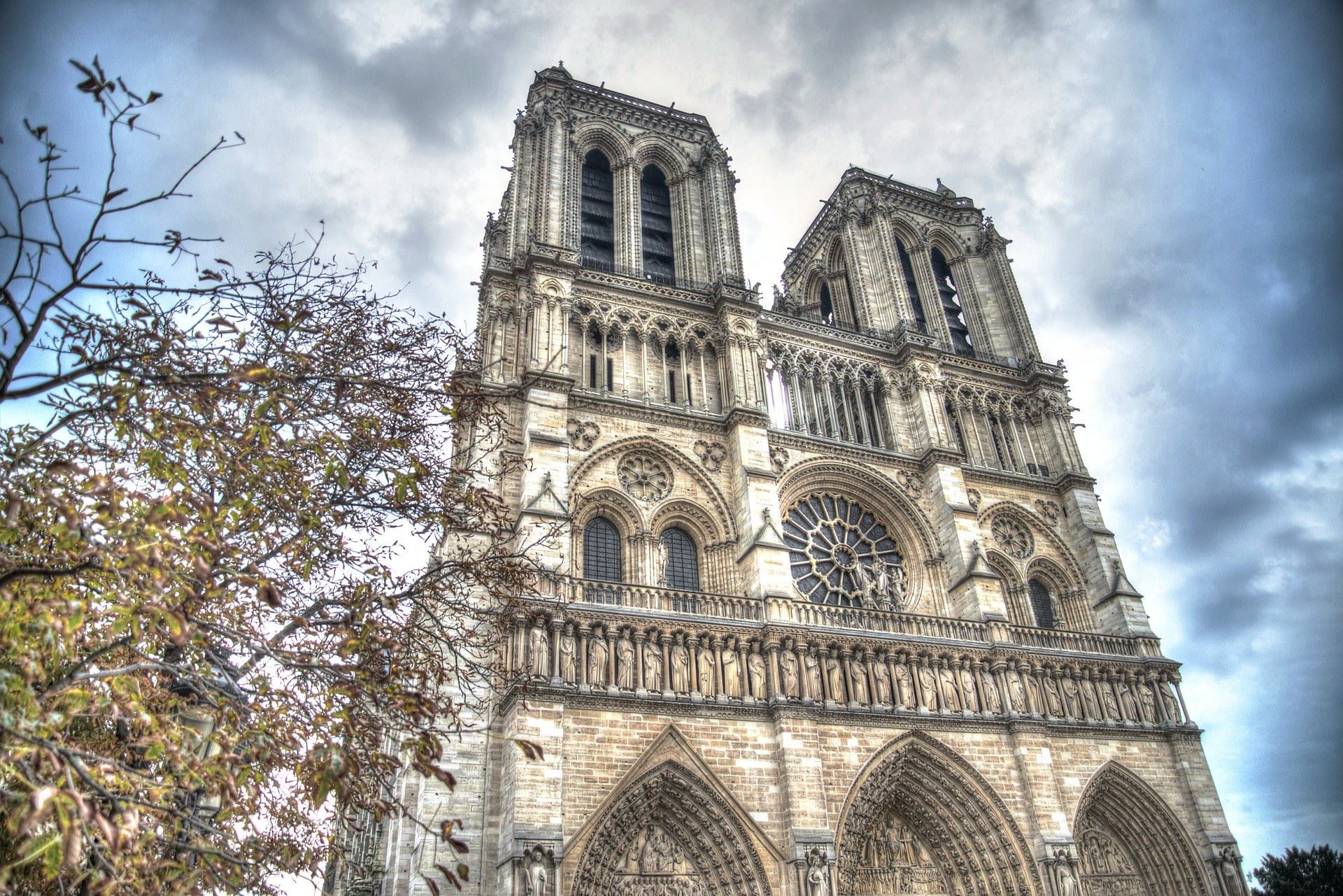 Une taxe pour la cathédrale Notre-Dame ?